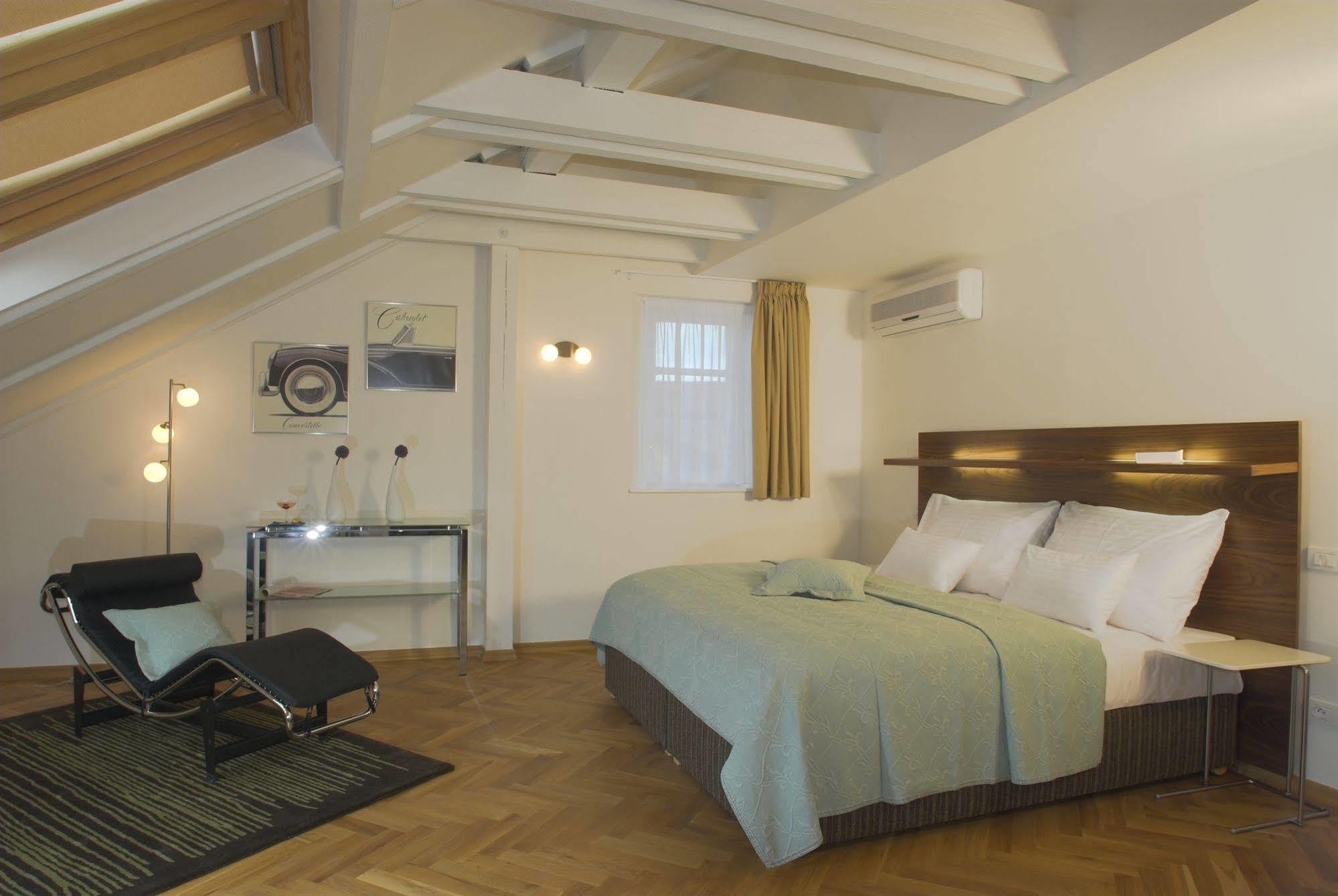 Residence Karlova Πράγα Εξωτερικό φωτογραφία
